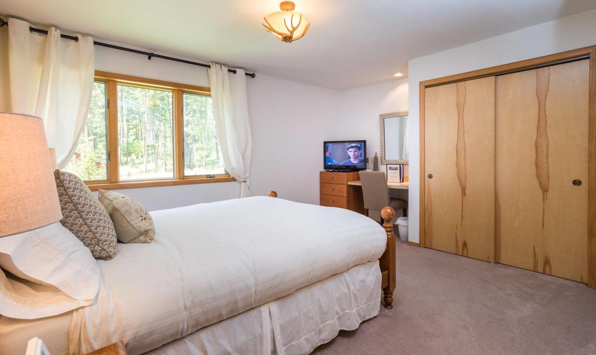 Meadow Lake View Bed And Breakfastコロンビア・フォールズ エクステリア 写真